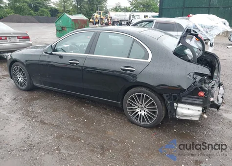 2025 Mercedes-Benz C 300 z USA, uszkodzony, nr VIN W1KAF4HB4SR244402